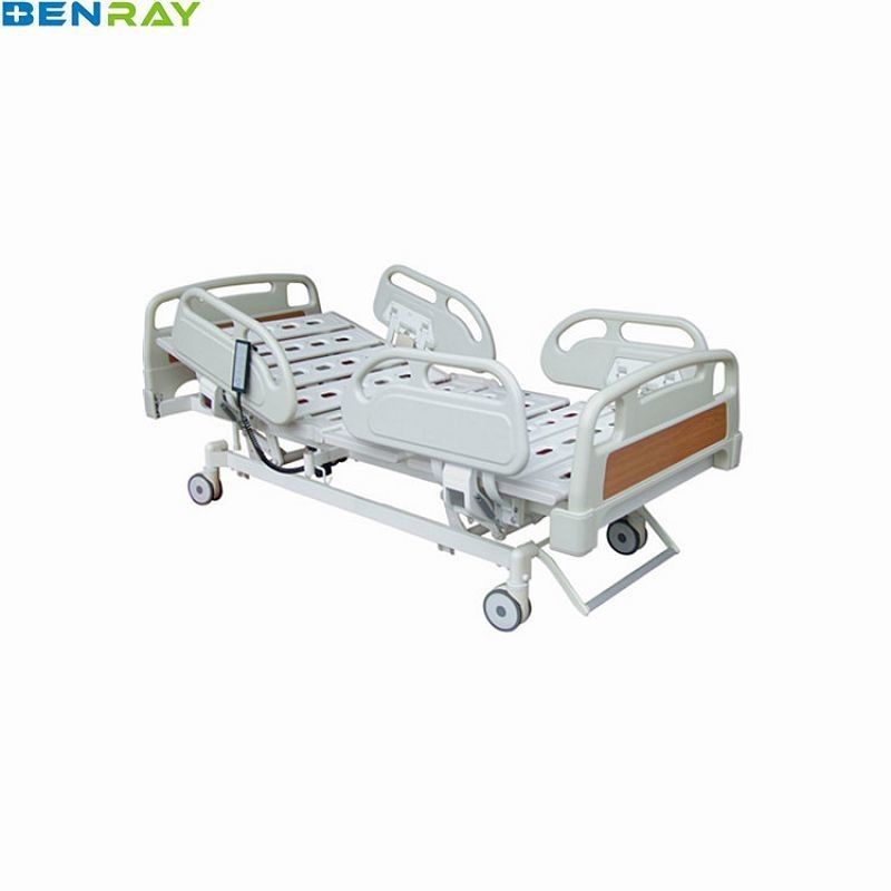 Four Central Controlled Silent Wheels 5 Function Electric Hospital Bed